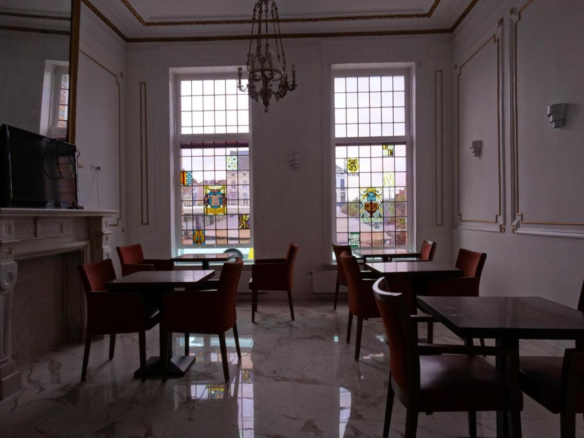 Hotel De La Gare อาลสท์ ภายนอก รูปภาพ