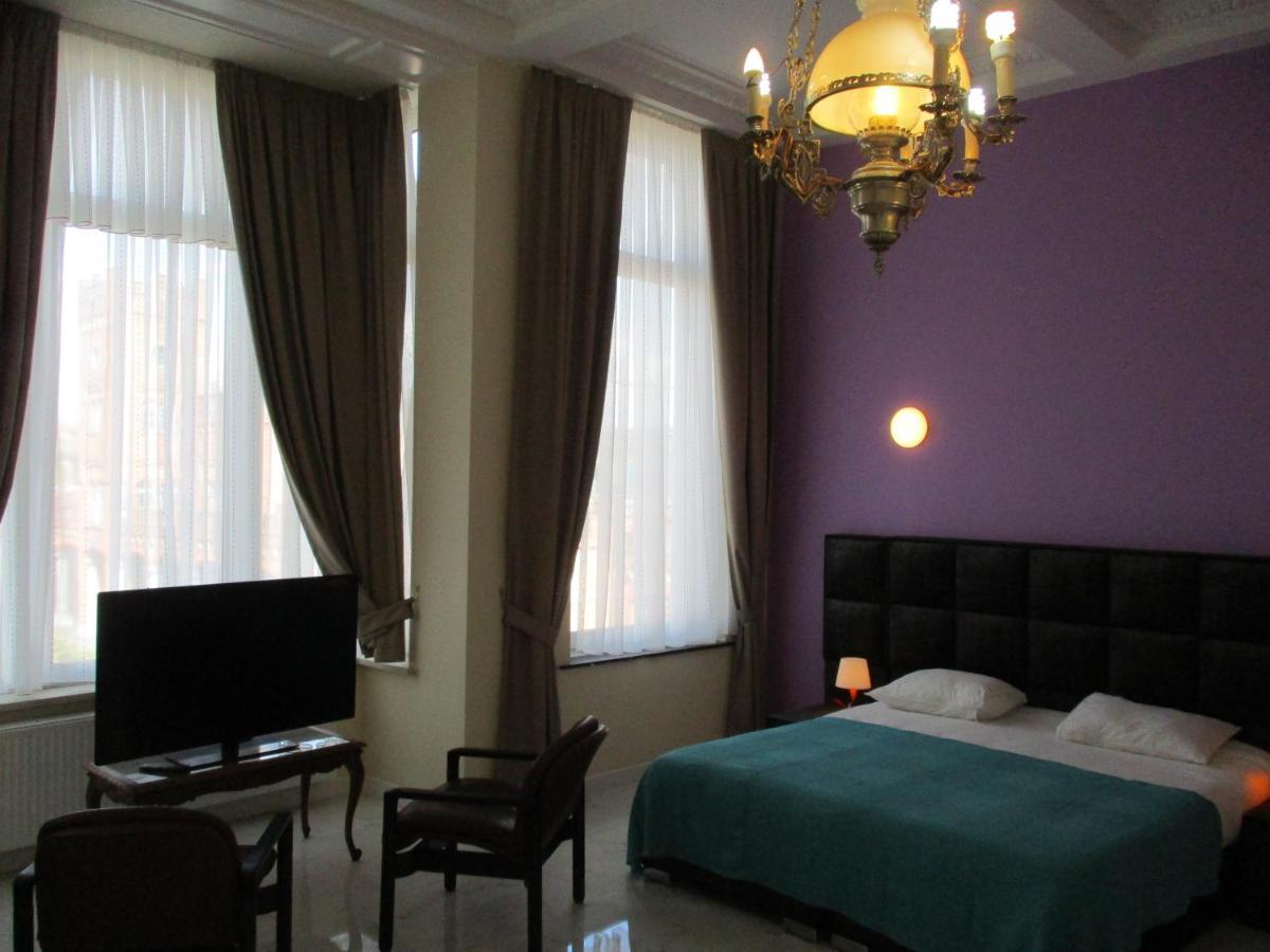 Hotel De La Gare อาลสท์ ภายนอก รูปภาพ